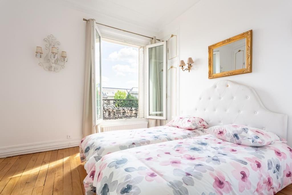 Ferienwohnung Le Marais, Fantastic View On Archives Nationales Paris Exterior foto