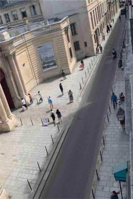 Ferienwohnung Le Marais, Fantastic View On Archives Nationales Paris Exterior foto